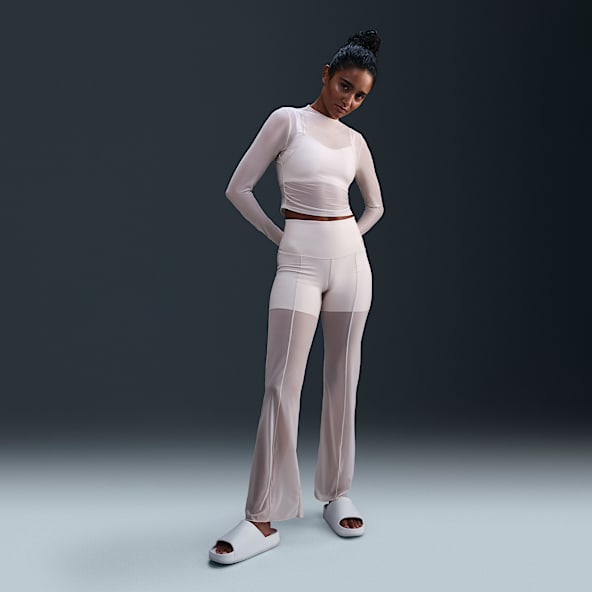 Long Sleeve Yoga Tops T Shirts. Nike UK